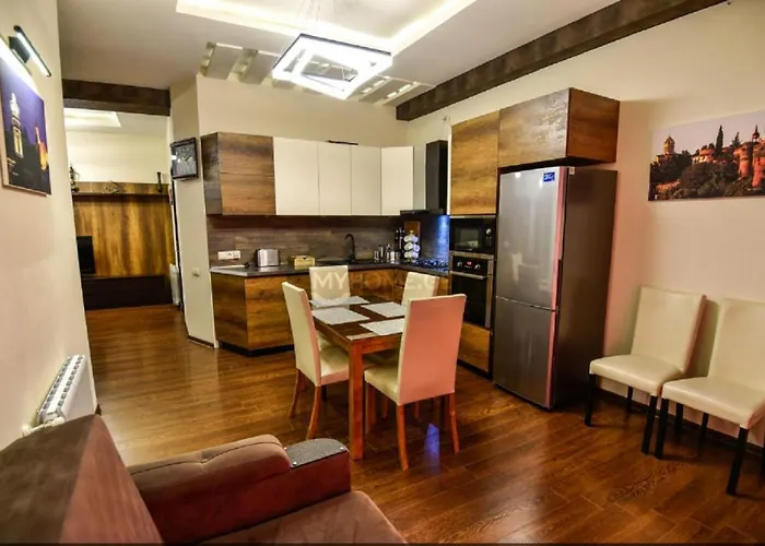 Freedom Square Apartment